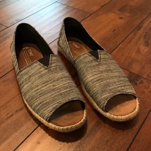 TOMS espadrille sandals☀️